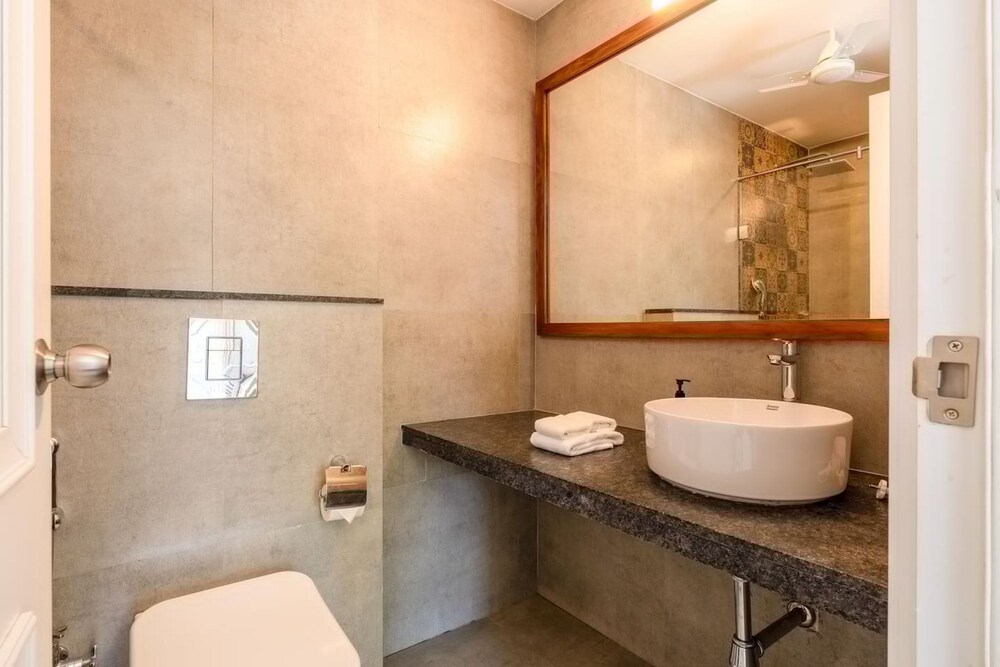 Irene Altezza by Hireavilla - 1BR w Pool Pilerne