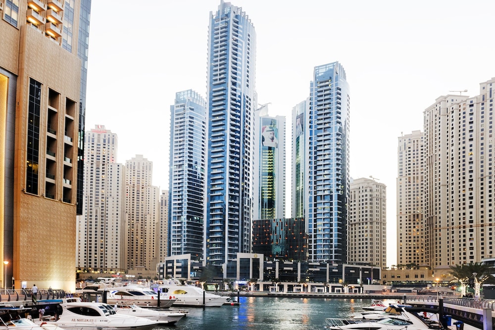 Dream Inn Dubai Bay Central