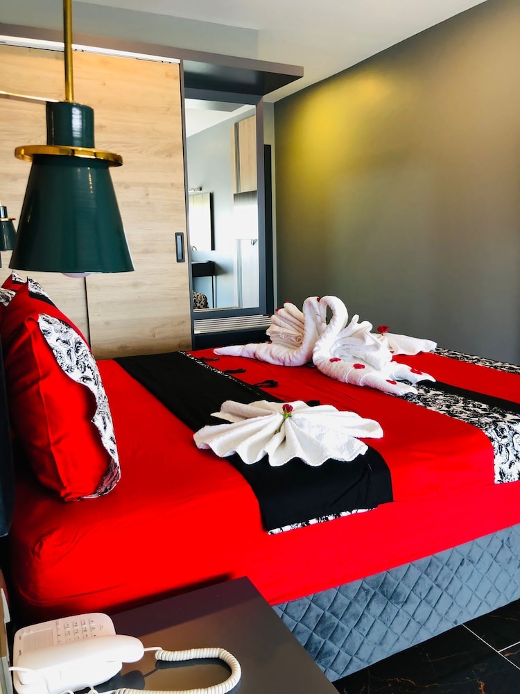 Burç Airport Hotel
