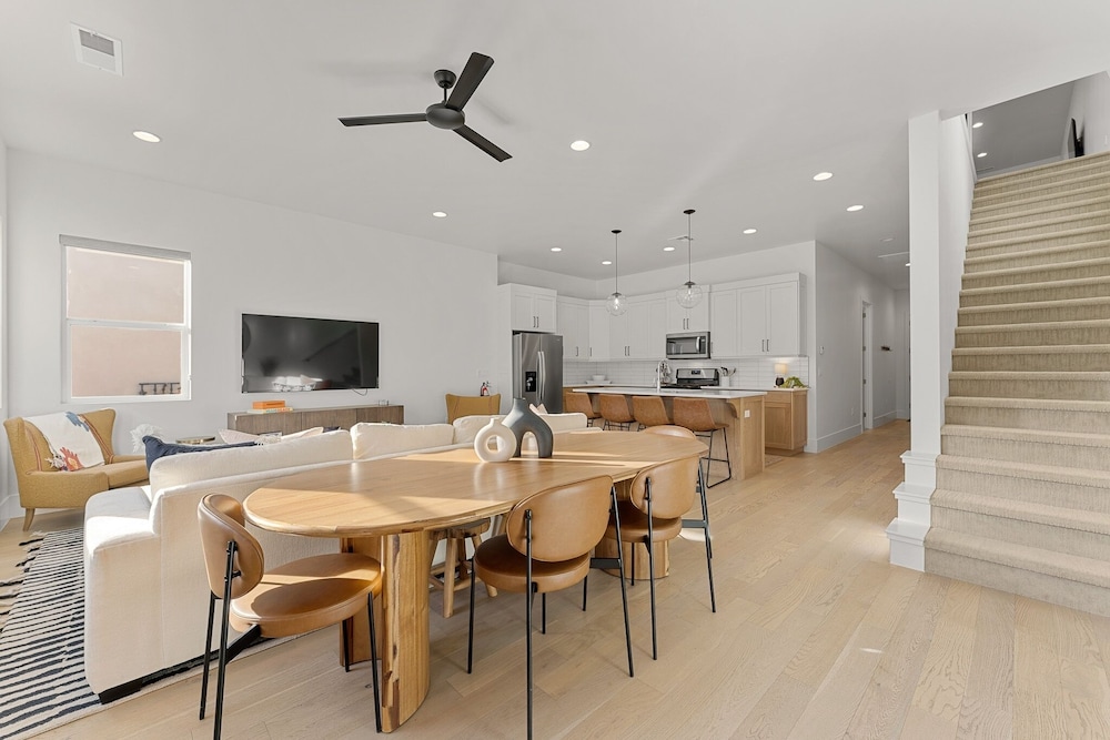 Villa #30 At Bloomington Country Club - Red Cliffs 4 Bedroom Townhouse