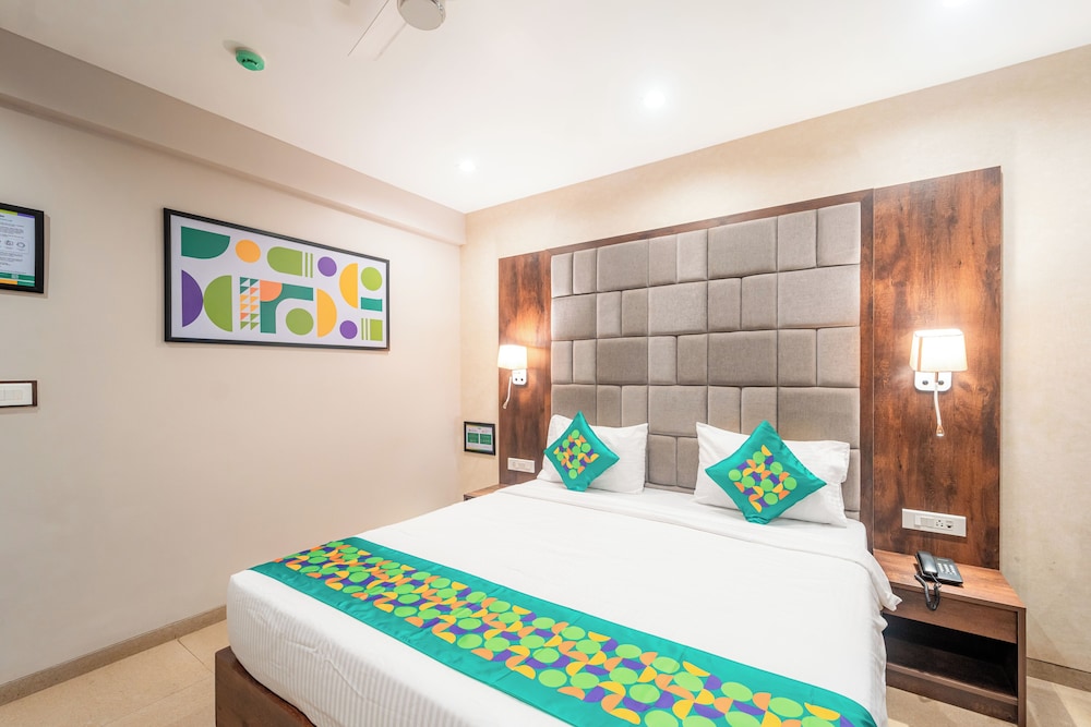Treebo Premium Nova Candolim with Pool and spa