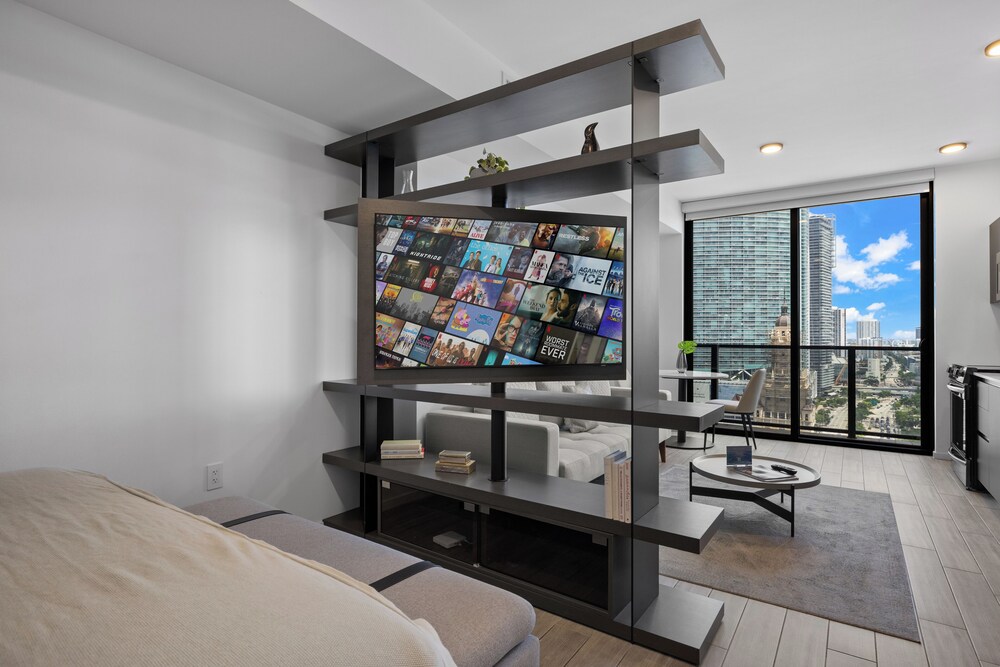Stunning Bay View Studio
