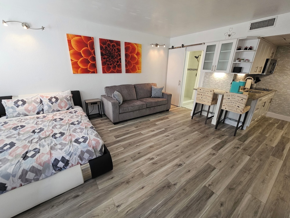 Premium Condos near Universal Studios