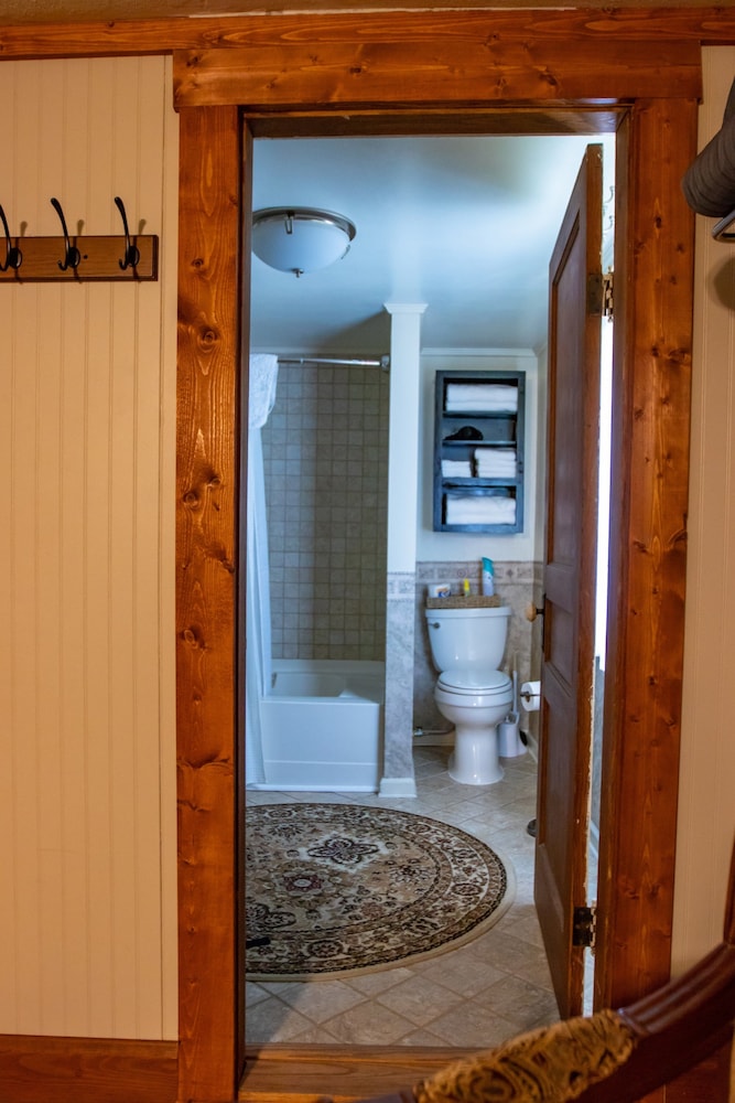 Hocking Hills Inn