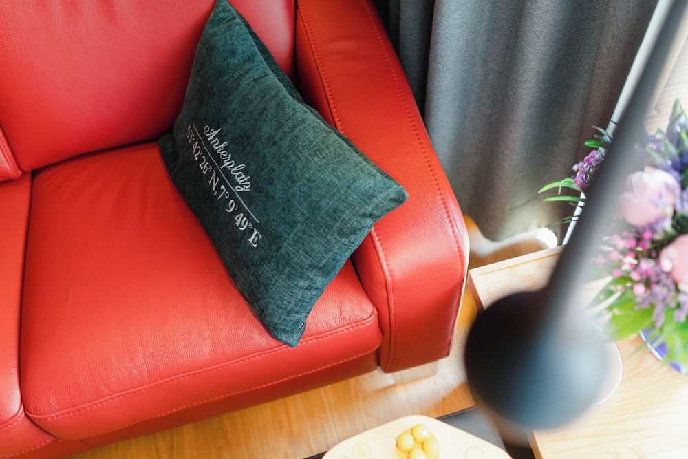 ney.land apartments