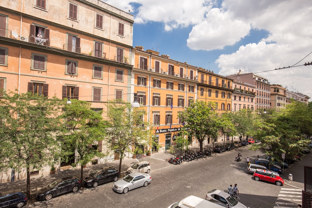 Leoni di Giada Guesthouse