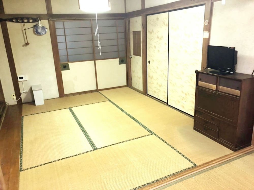 Izu Toi-Sou YK1 view 2