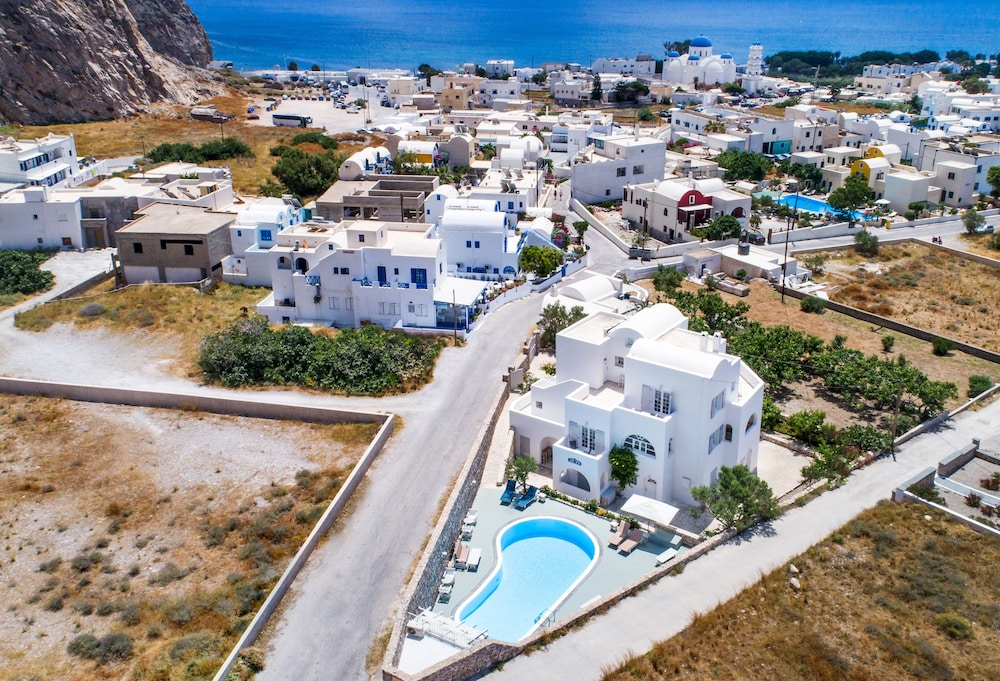 LavaRock Villa