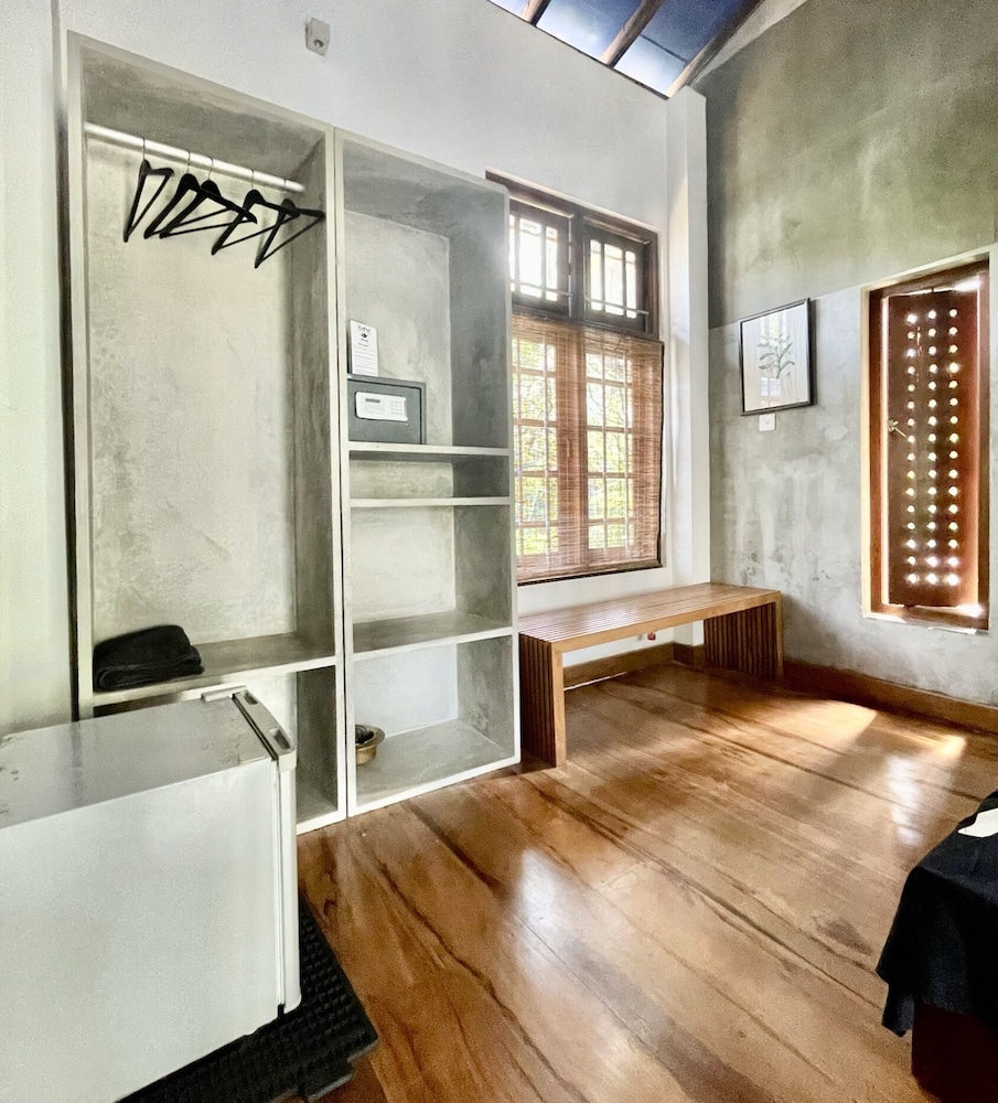 Isana Beach House