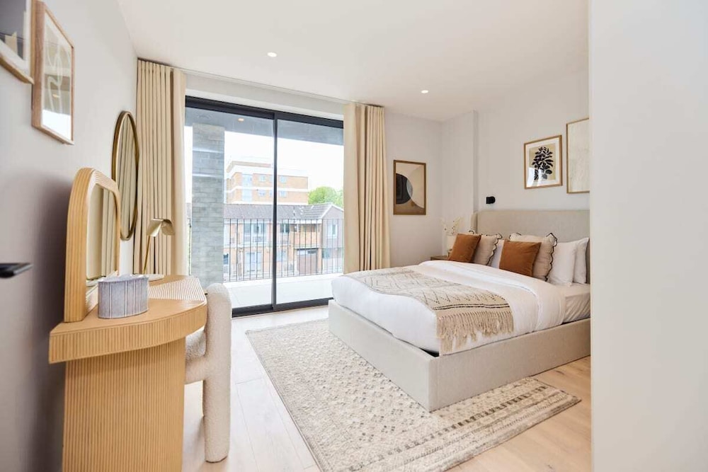 The Brondesbury Scenery - Bright 1bdr Flat With Balcony + Parking