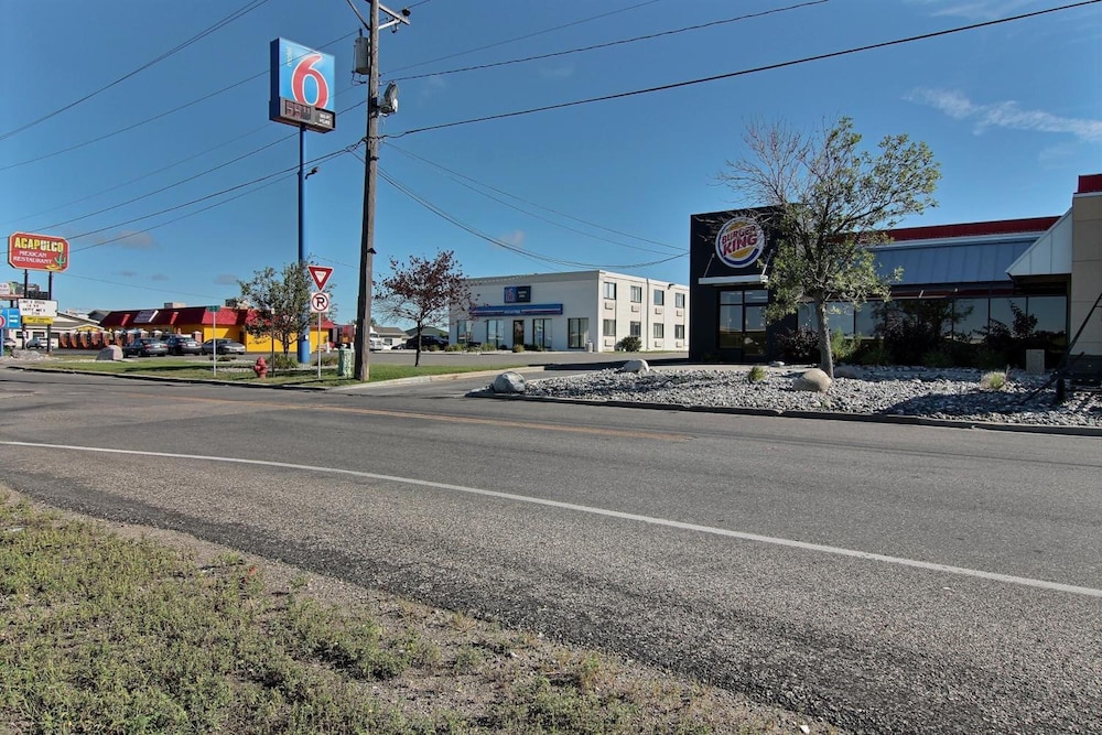 Park Inn by Radisson, Fargo West Acres