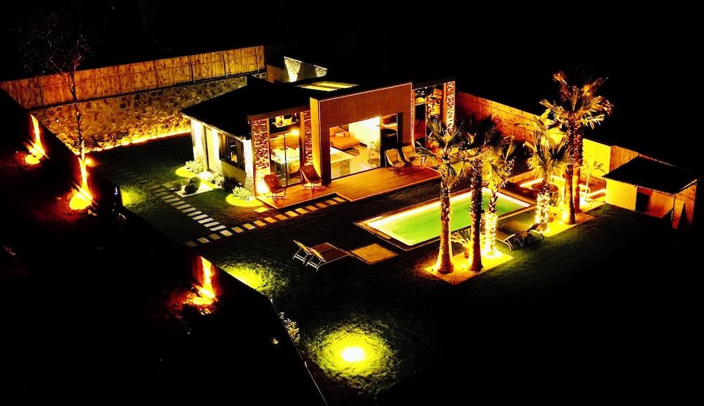 Sapanca Sunset Villas