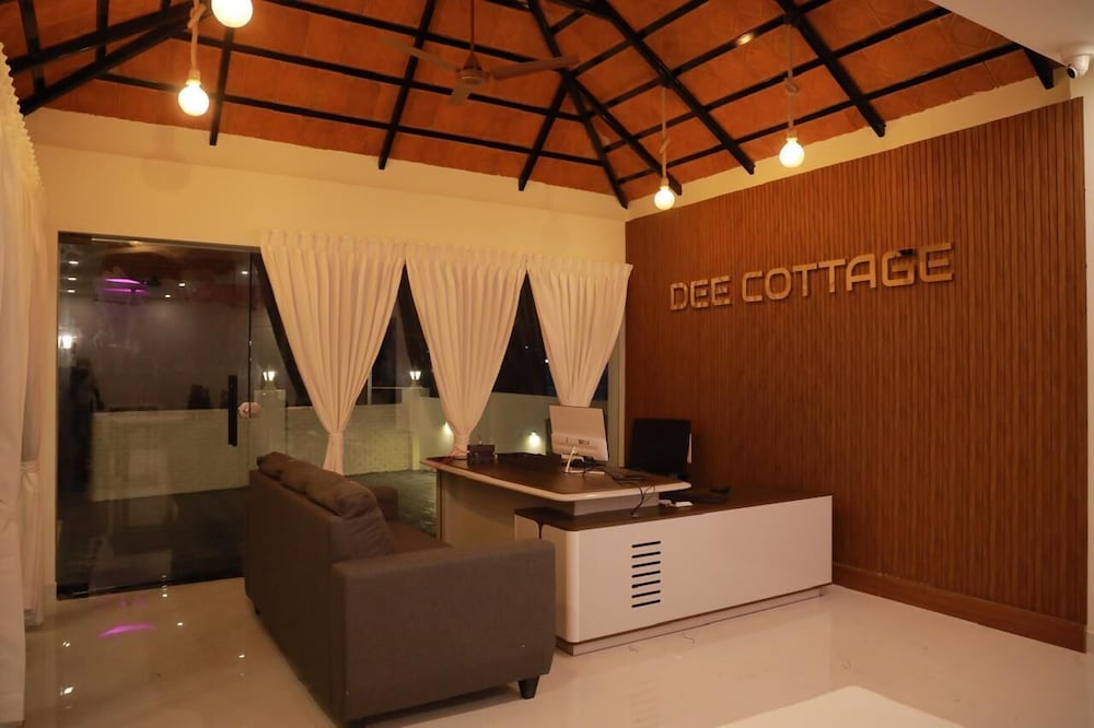 DEE COTTAGE
