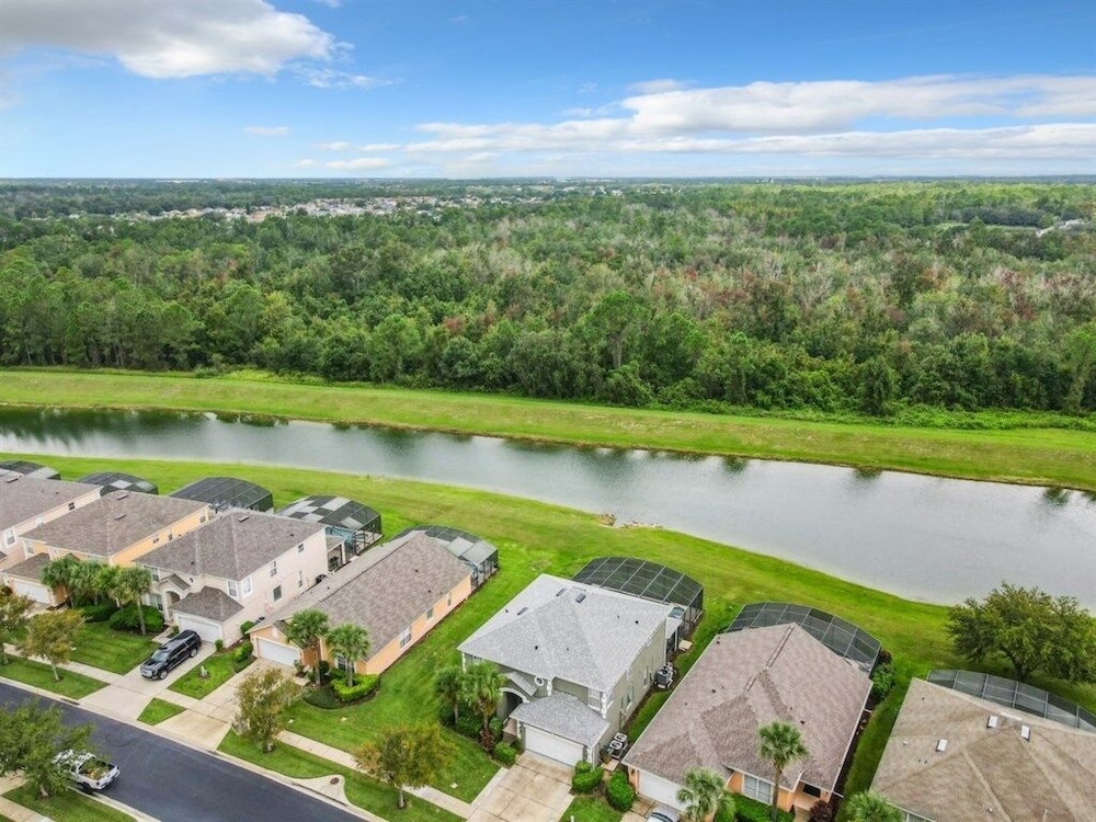 Elegant Emerald Island Getaway Pool, Spa & Games Close To Disney! 7 Bedroom Villa