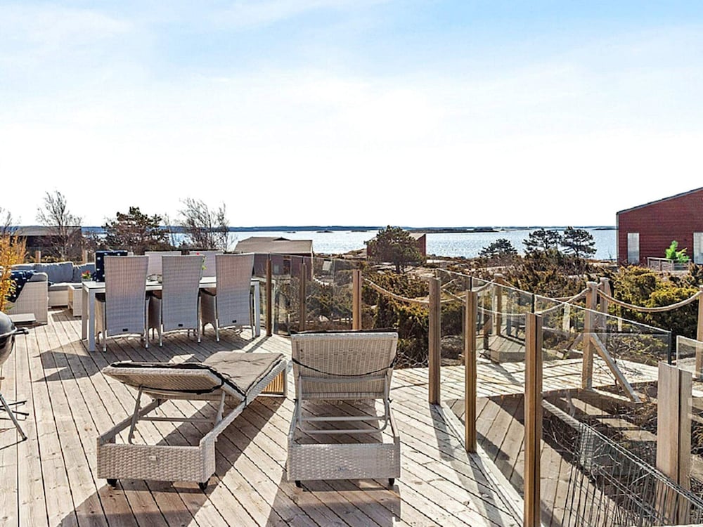 6 Person Holiday Home in Vastra Frolunda view 5