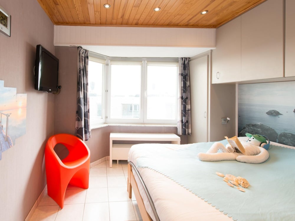 Apartment With Frontal sea View in Ostend