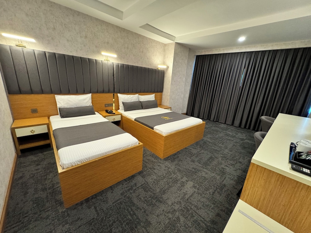 E5 Park Hotel - Image 24