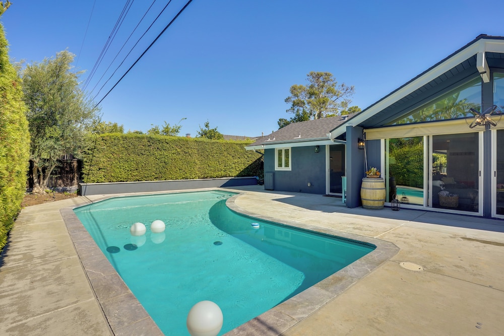 Mid Century Modern Gem w/ Pool in North Tustin