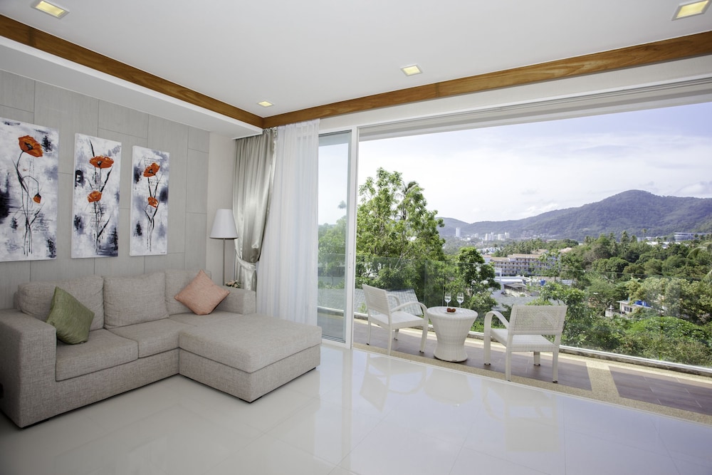 Q Kata Residence