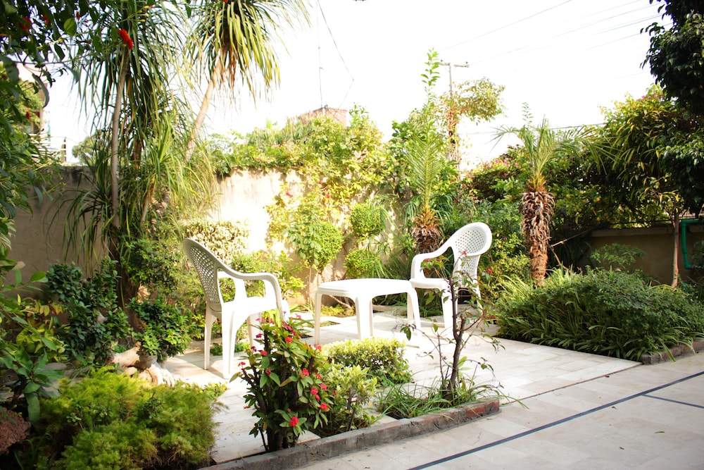 Lahore Guest House