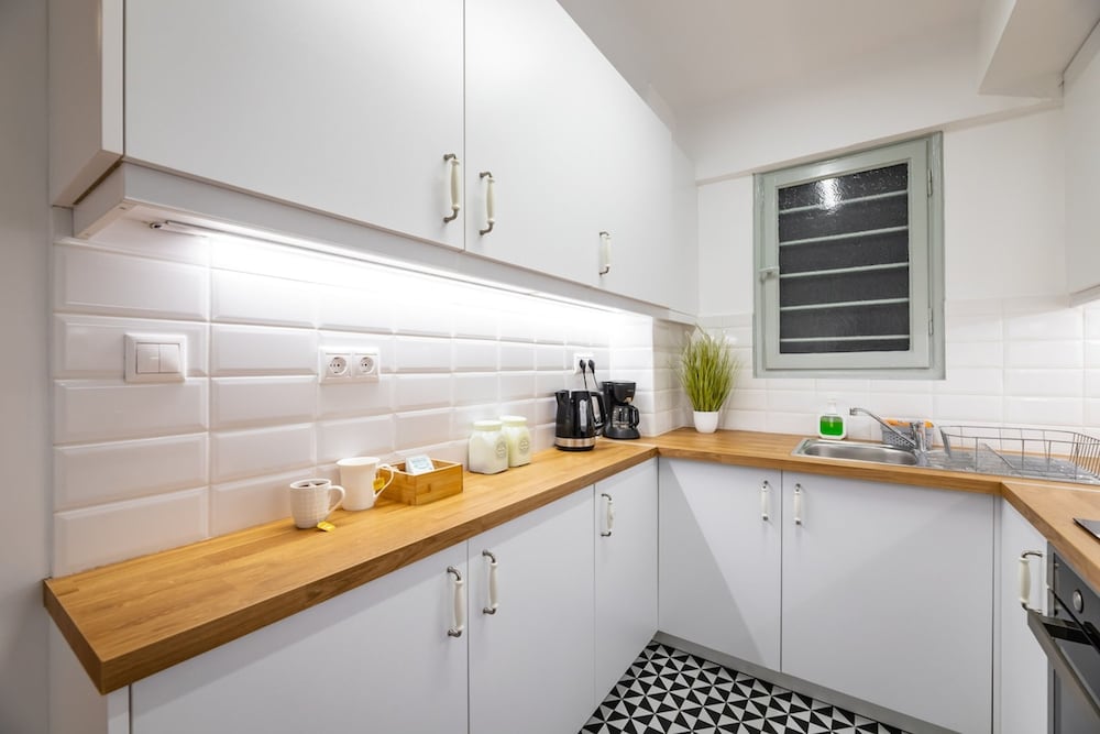 Quiet Apartment With a Garden at Exarcheia