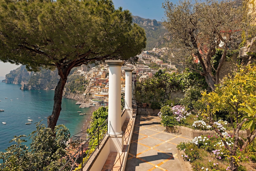 Torre Sponda - Cisterna Private Beach