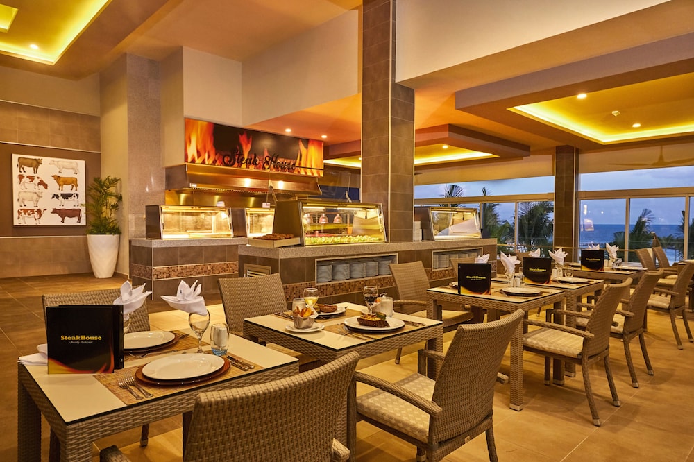 Hotel Riu Palace Costa Mujeres - All Inclusive