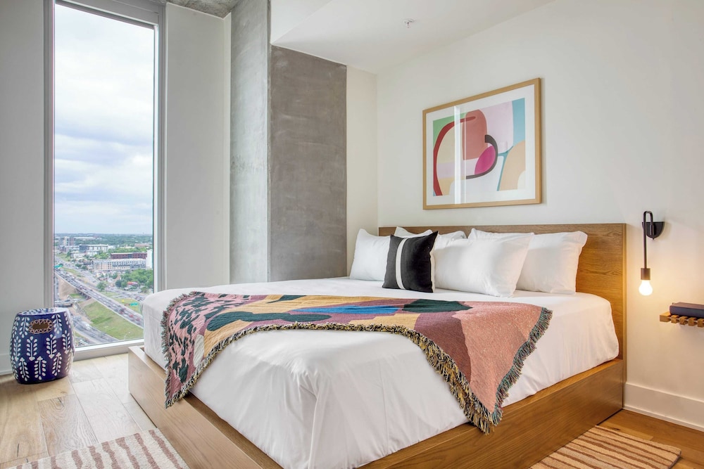Sleeps 34! 11 Condos in New Austin High Rise w/ Rooftop Pool, Gym, Yoga Studio