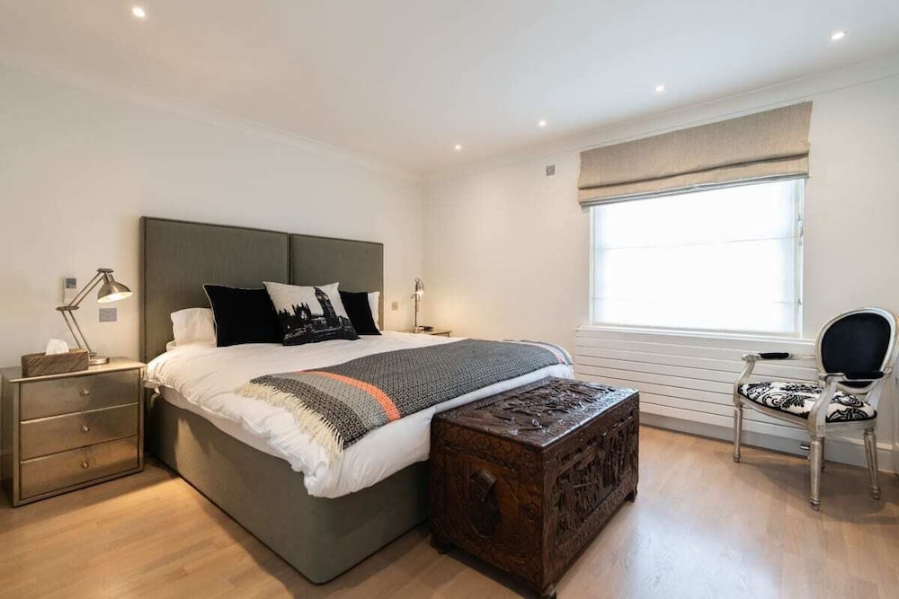 The Chelsea Place - Lovely 4bdr House With Terrace