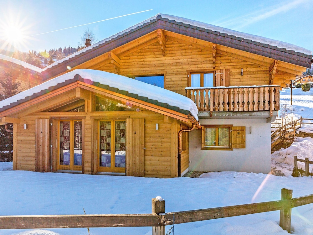 Chalet in La Tzoumaz Near Ski Lift