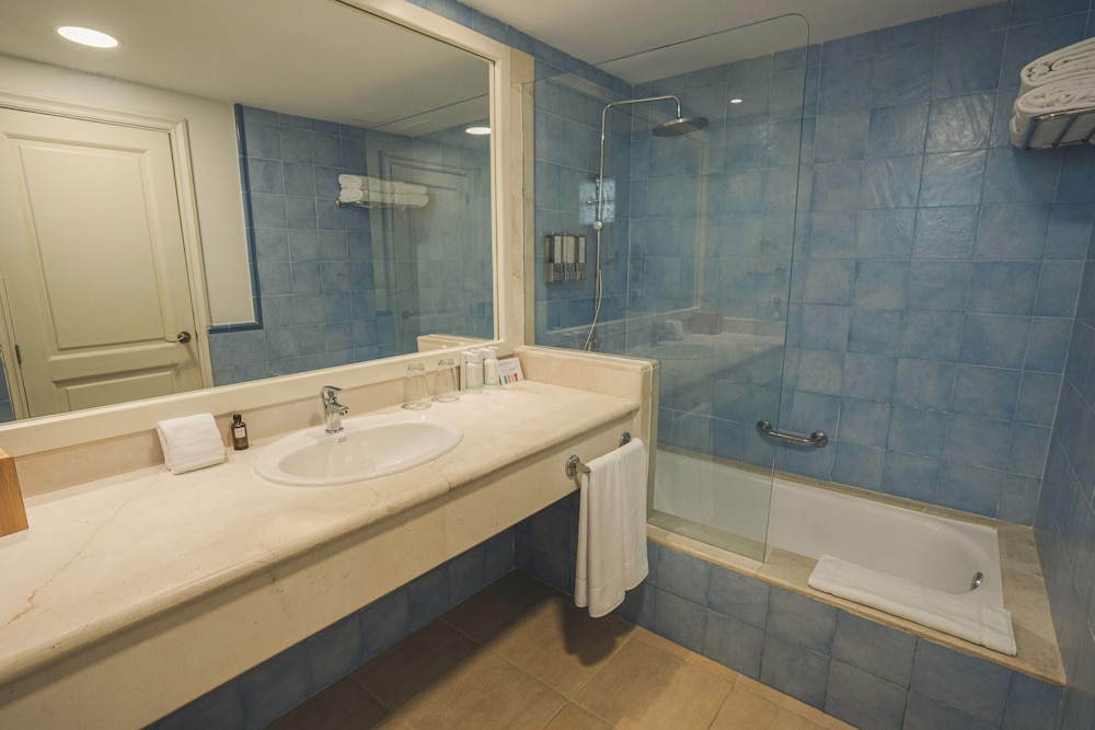 Punta Cana Vacations - Iberostar Waves Punta Cana - All Inclusive - Property Image 24