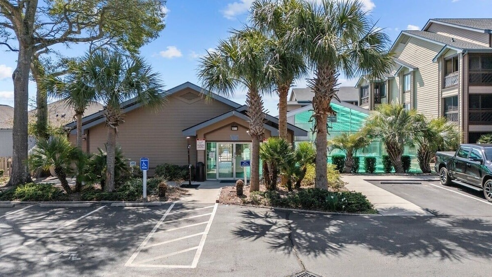 Heron Pointe C12 2 Bedroom Condo