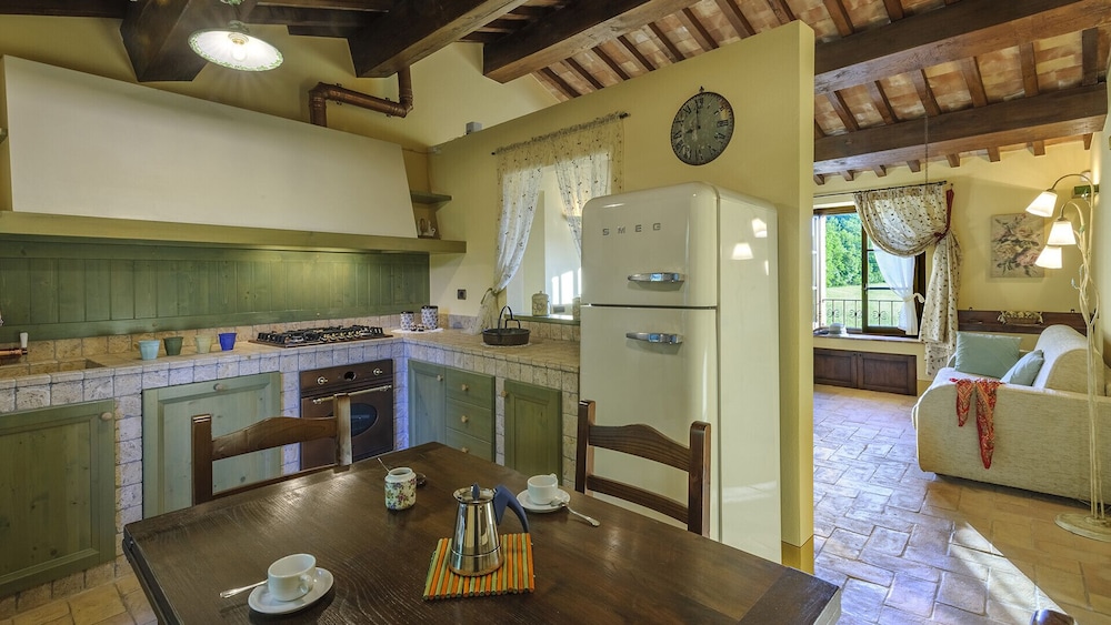 Ca Seppe 10 2 by Marche Holiday Villas