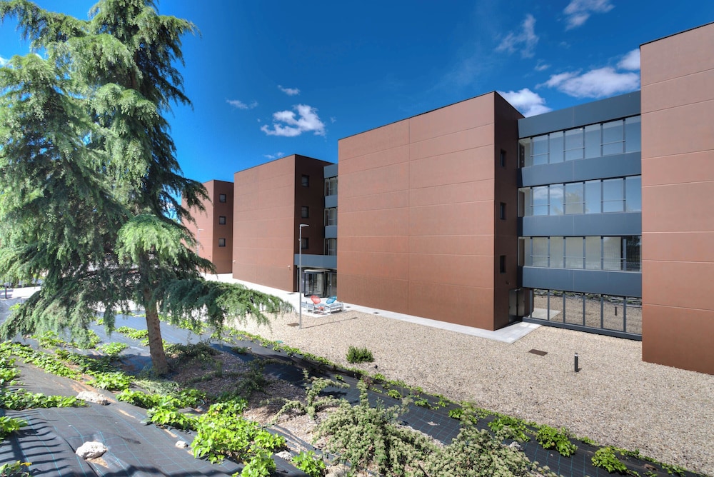 Livensa Living Salamanca - Albergue Juvenil