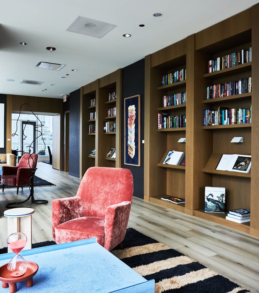 Panoramic Lake Views Premier Amenities for Groups