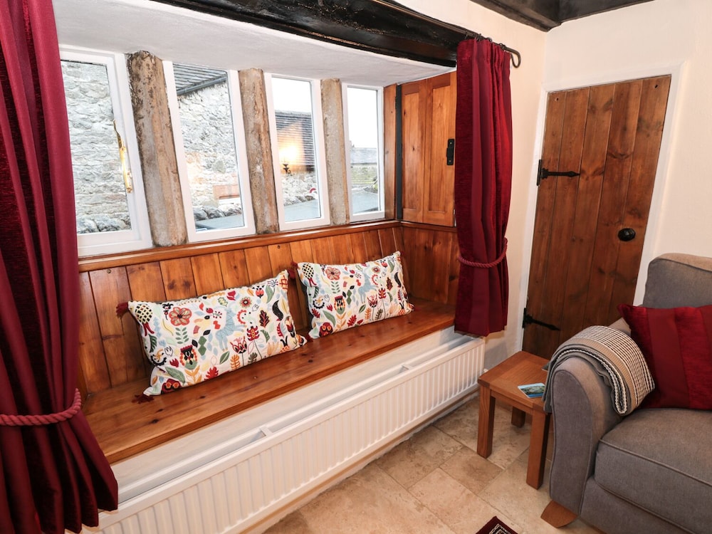 Sundial Cottage