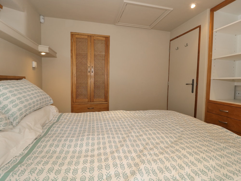 Wreath Green Annexe