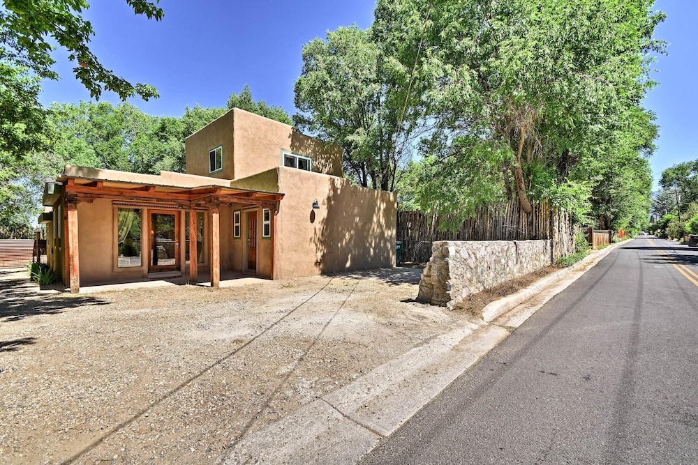 Cozy Home w/ Media Room: Short Walk to Taos Plaza! view 5