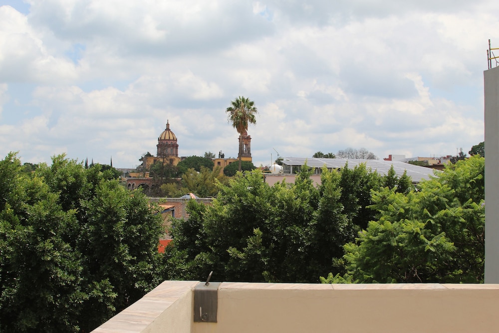 Hotel Suites Cristal Casa Vacacional view 4