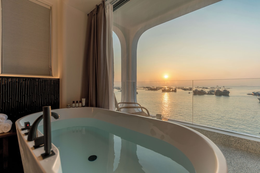 Miyue · Shenzhen Monet Garden Seaview Resort