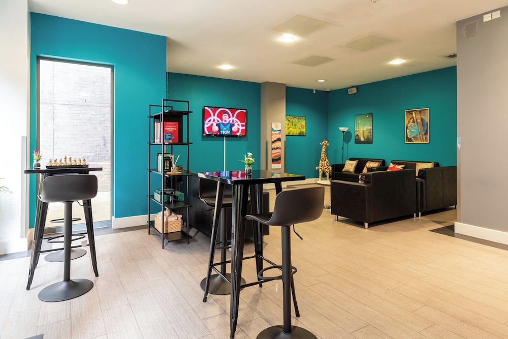 Student Only Dashwood Studios