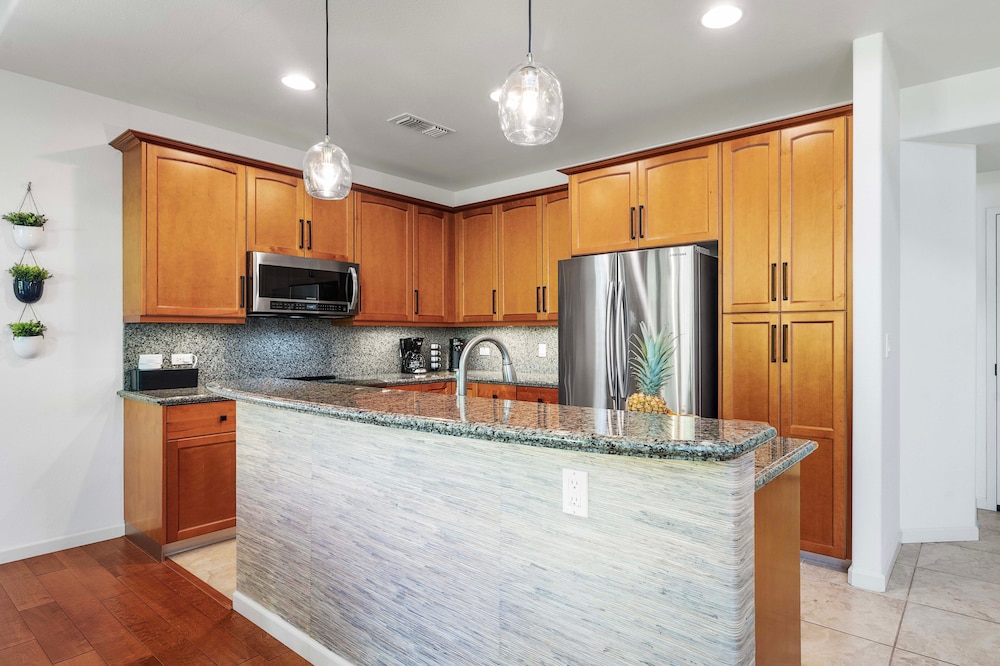 Vacation Rental - Professionally Decorated - Vrkcv