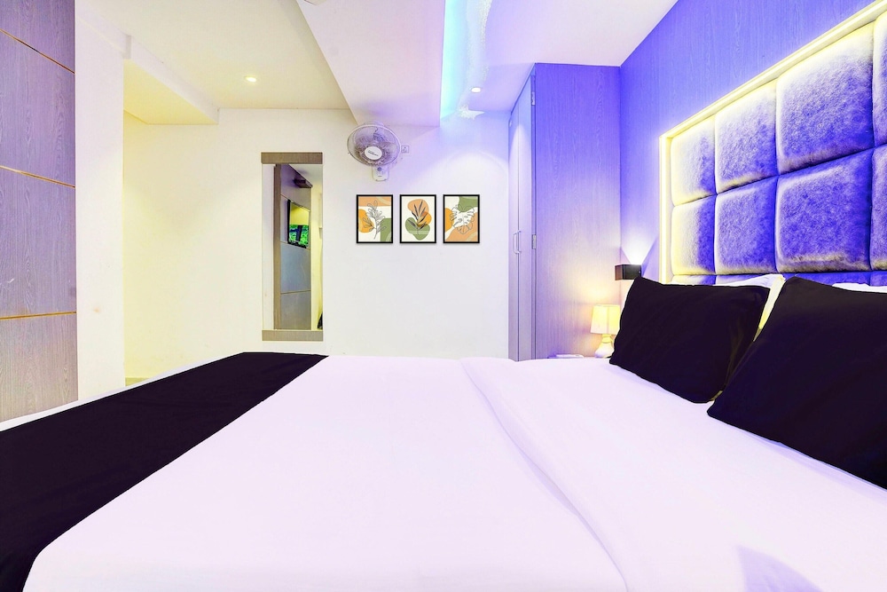 Pleasant Stays Near Powai Lake Mumbai