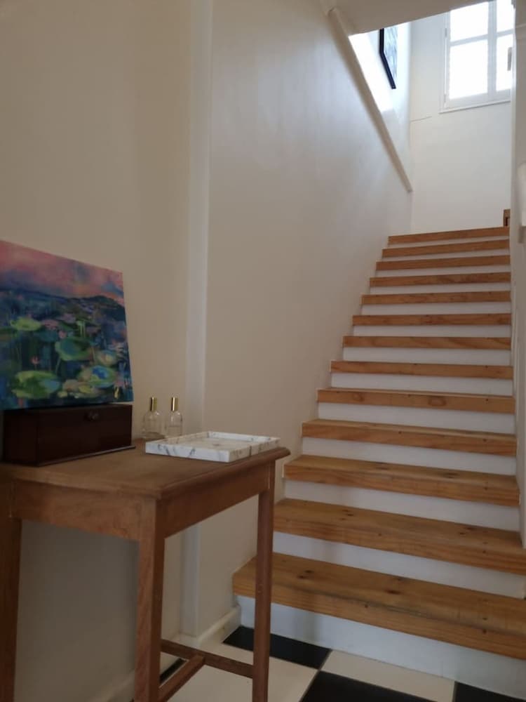 Stylish Sea Point Oasis