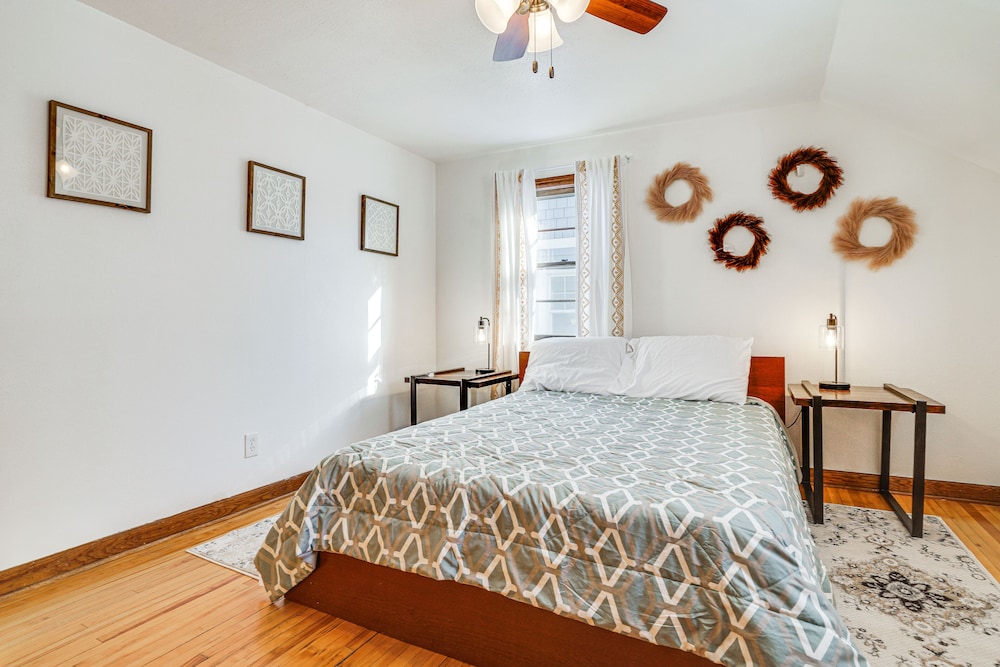 Pet-friendly Saint Paul Home w/ Shared Yard!