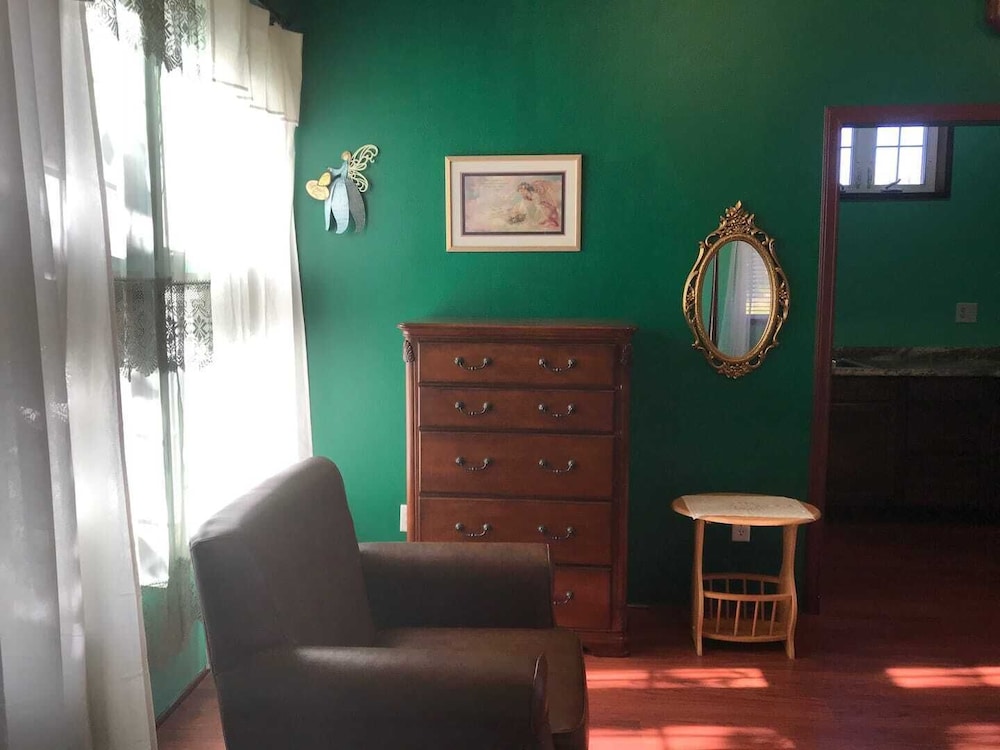 The Orchard Suite in Shady Cove