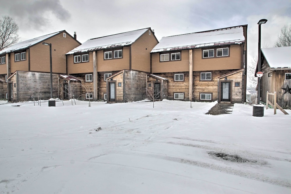 Slopeside Burke Mtn Condo w/ Amenity Access! view 3
