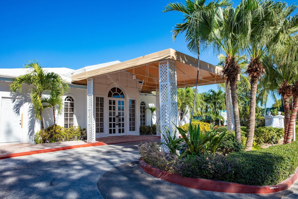 Paradise Island Beach Club