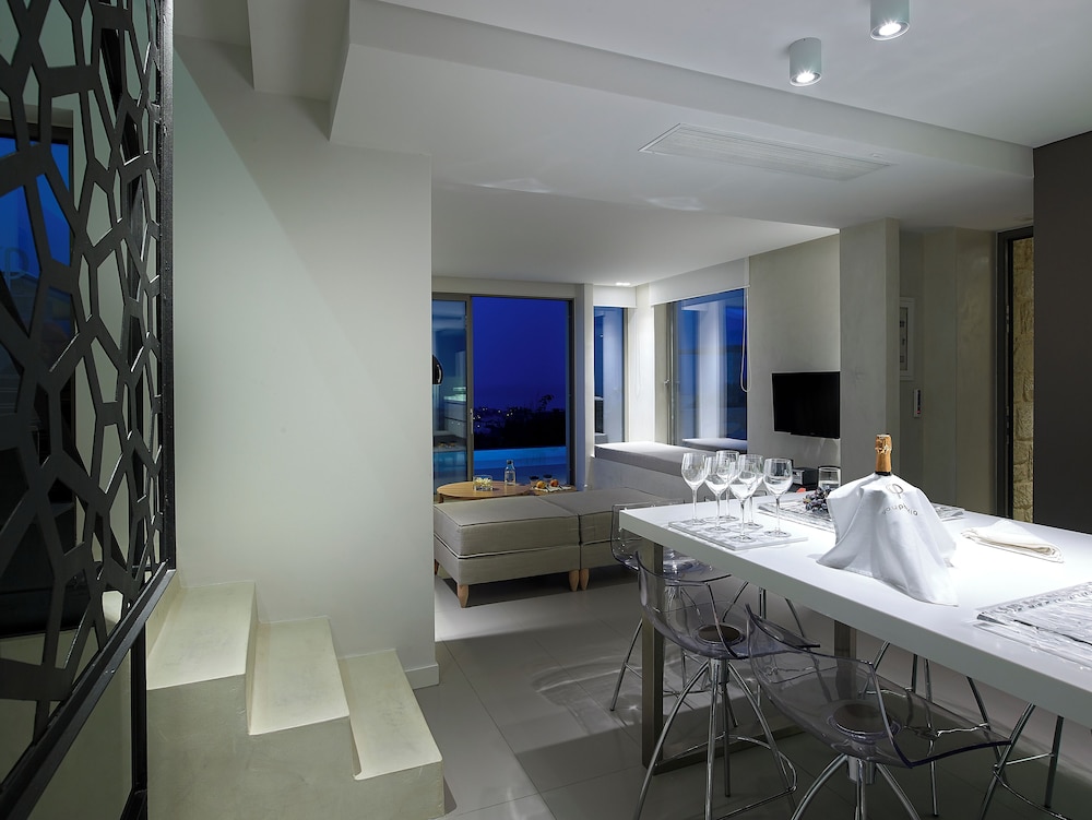 Youphoria Villas