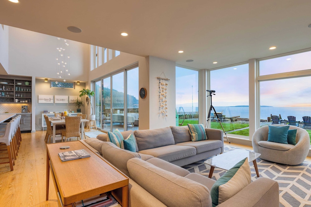 Chic Whidbey Island Waterfront Home w/ Hot Tub, Firepits + Views